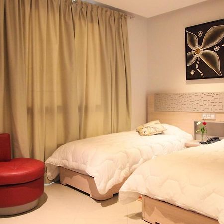 Zain Hotel M'dik Luaran gambar